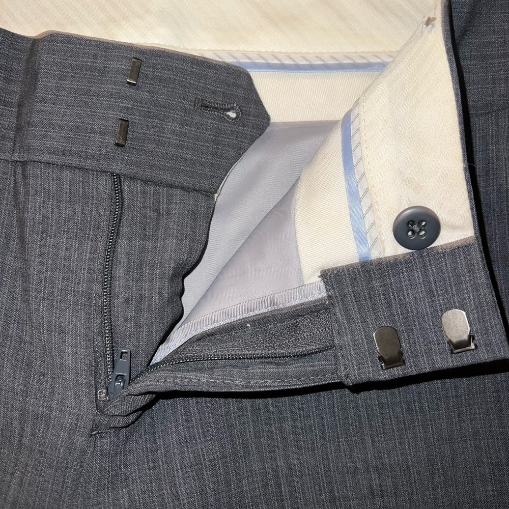 Women’s Banana Republic size 4 P Charcoal Dress Pants - Picture 5 of 10